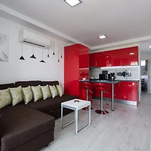 公寓 4 Minutes Walk From Yumbo, 马斯帕洛马斯